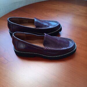 Donald Pliner Patent Leather Loafer in Fall 2025's Burgundy Wine